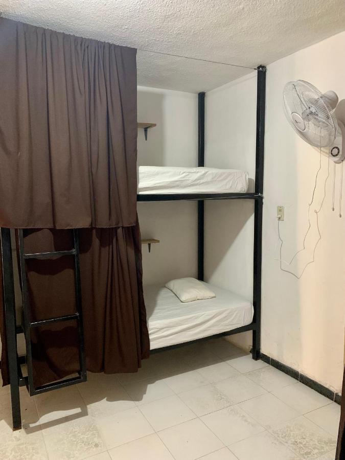 Spanglish Hostel Valladolid  Exteriör bild